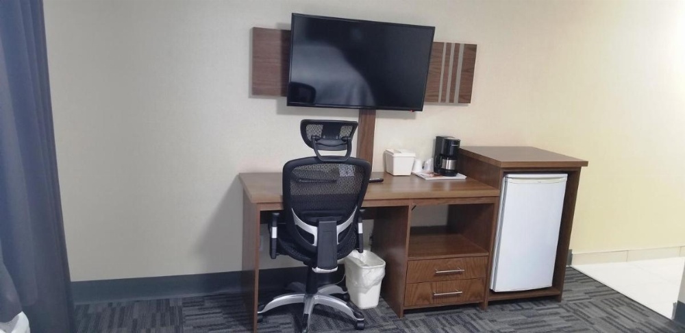 Room image 4